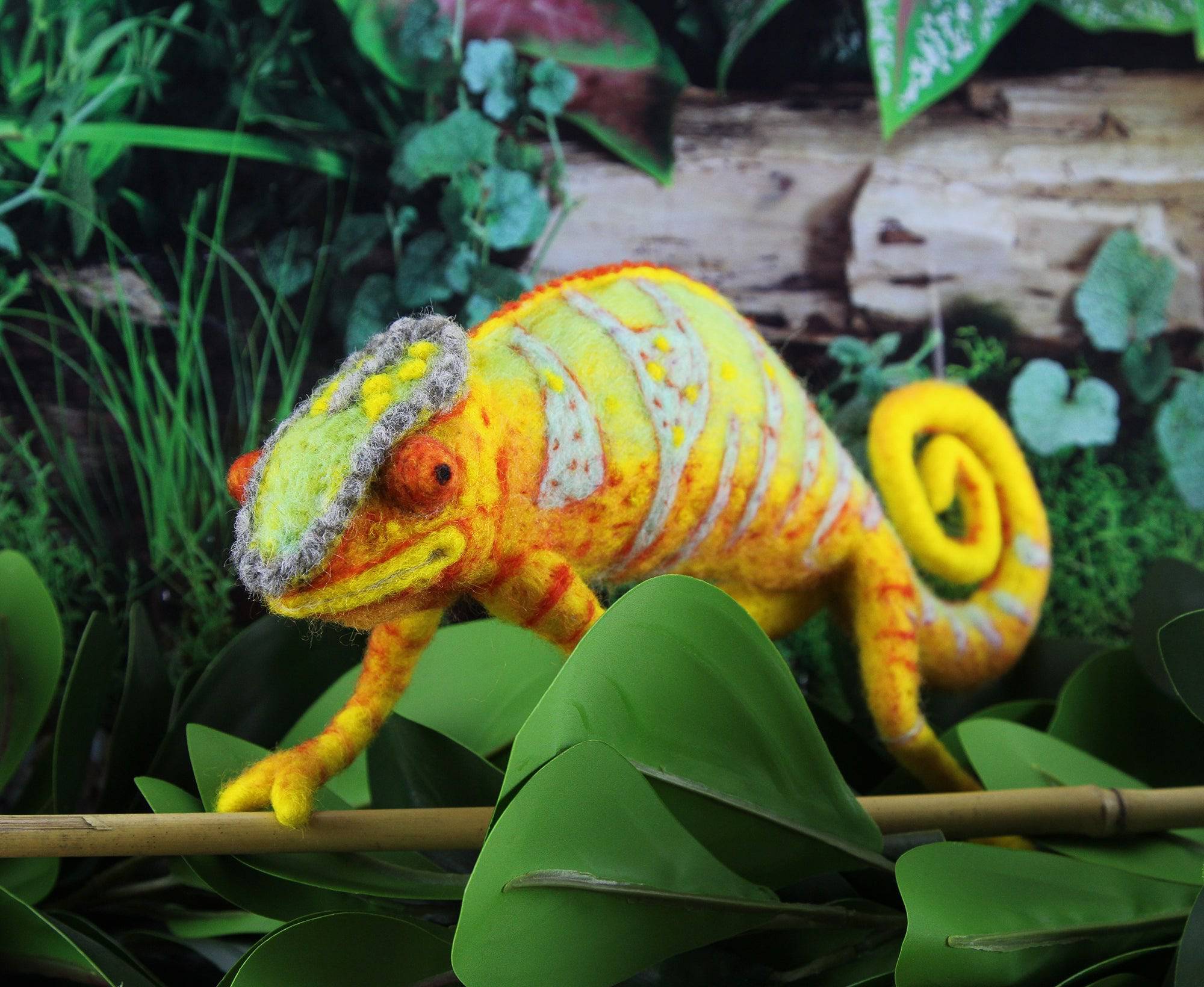 Connie the Chameleon Needle Felting Kit